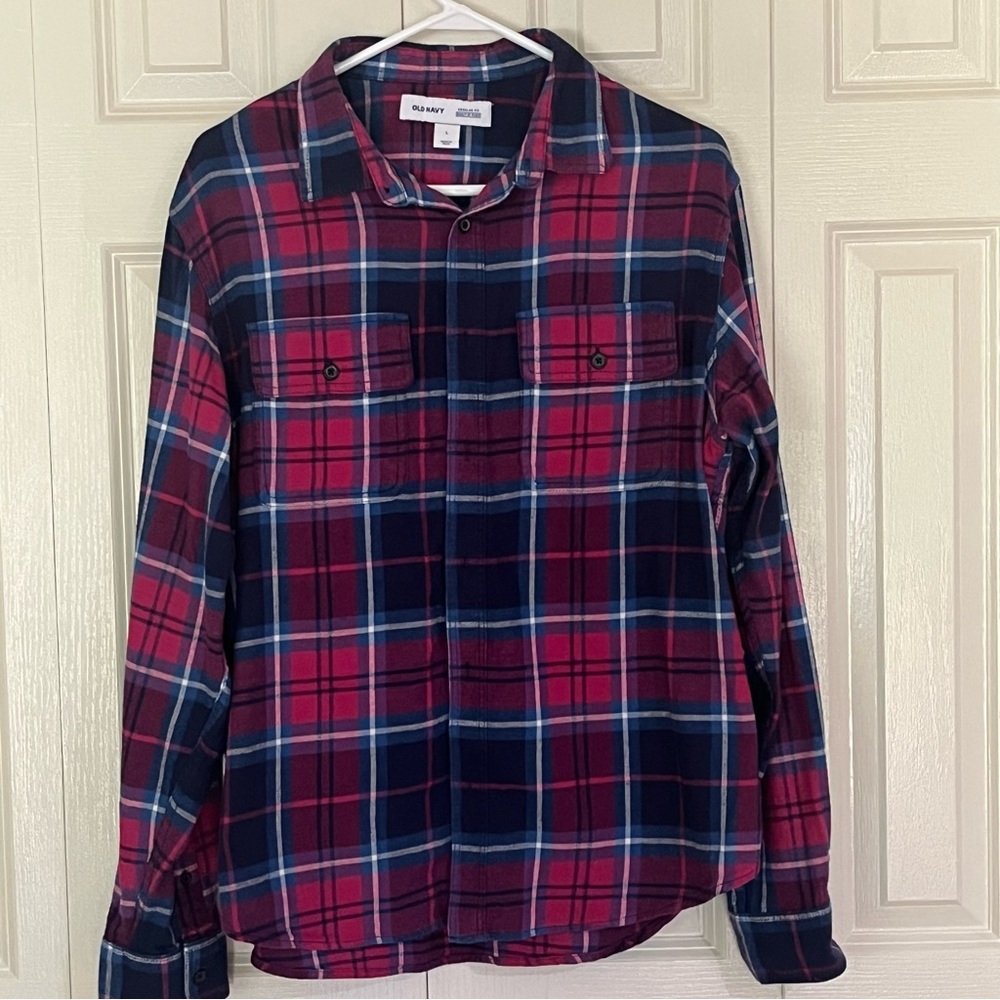 Old Navy Tartan Flannel Long Sleeve Button Up Women’s Pink And Blue Plaid Size L